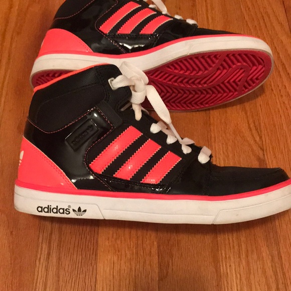 Kids Adidas Shoes - Picture 3 of 4